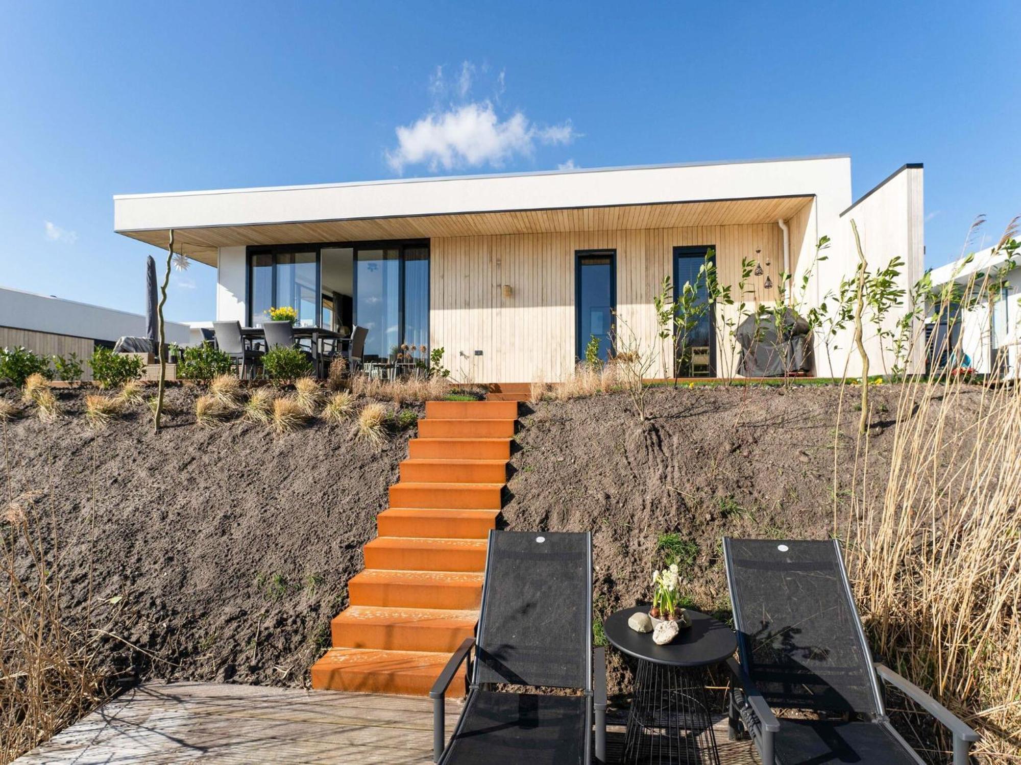 Family Villa With Garden And Jetty Zeewolde Exterior foto